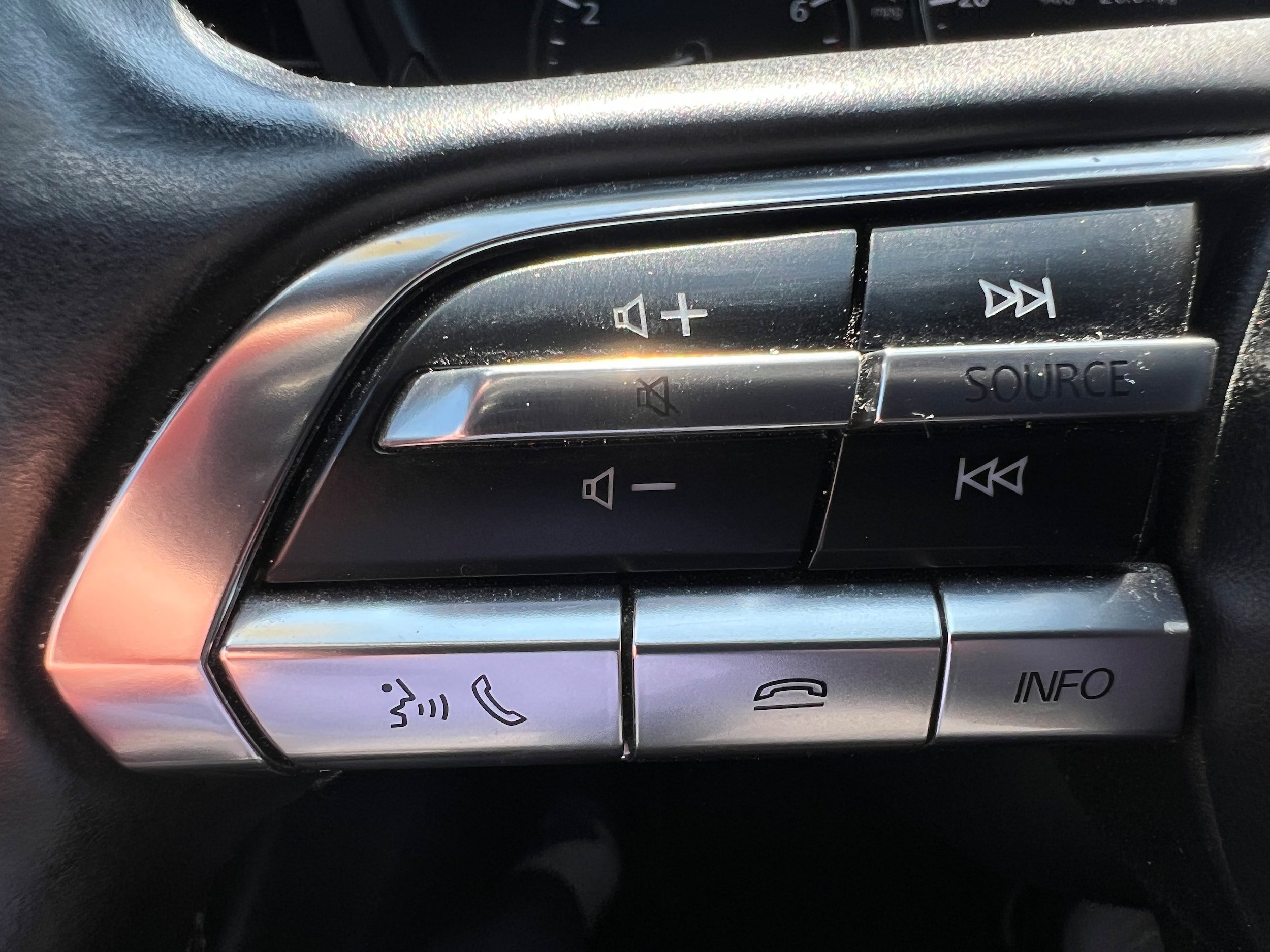 Used 2021 MAZDA MAZDA3 s FWD image 21