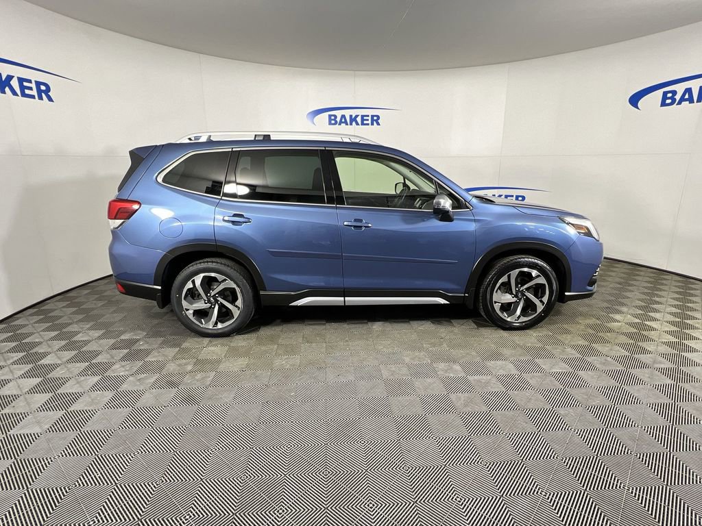 Used 2022 Subaru Forester Touring w/ Popular Package #3 image 10