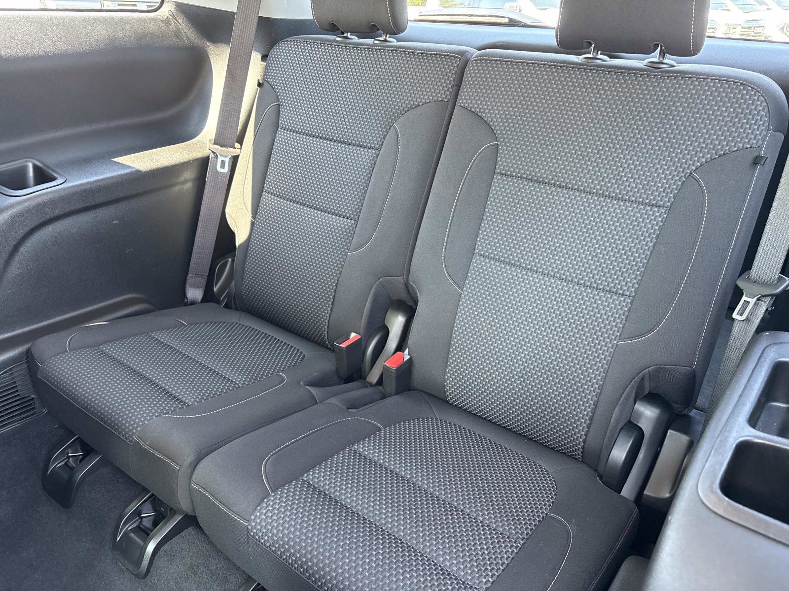 Certified 2023 GMC Acadia SLE w/ Driver Convenience Package image 30