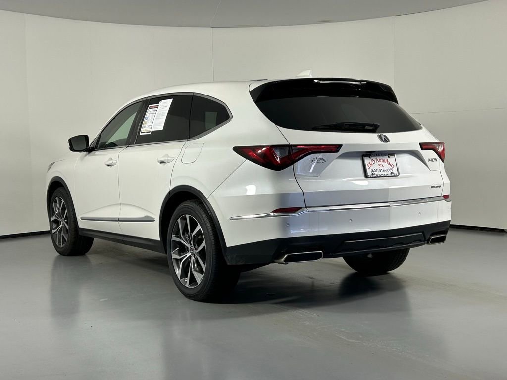 Used 2022 Acura MDX SH-AWD w/ Technology Package image 5