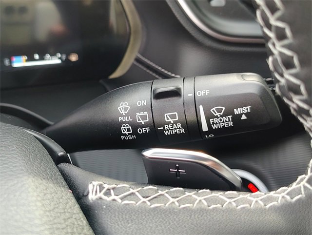 New 2025 Jeep Grand Cherokee Altitude image 21