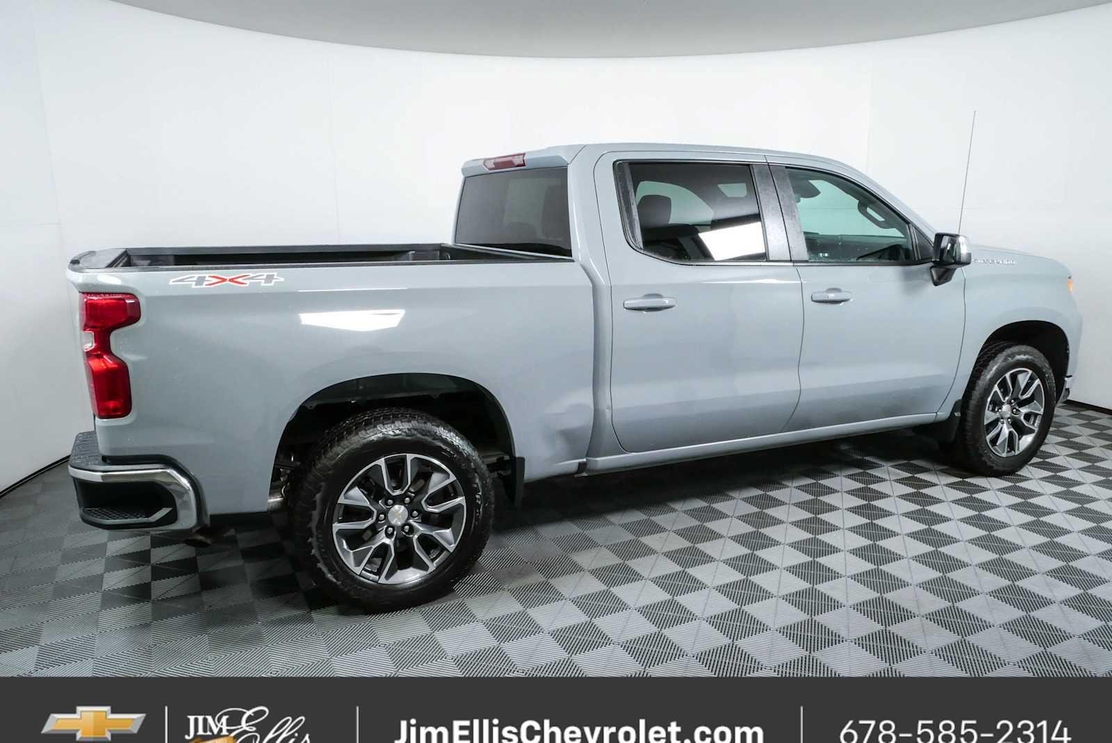 Certified 2024 Chevrolet Silverado 1500 LT AWD/4WD image 2