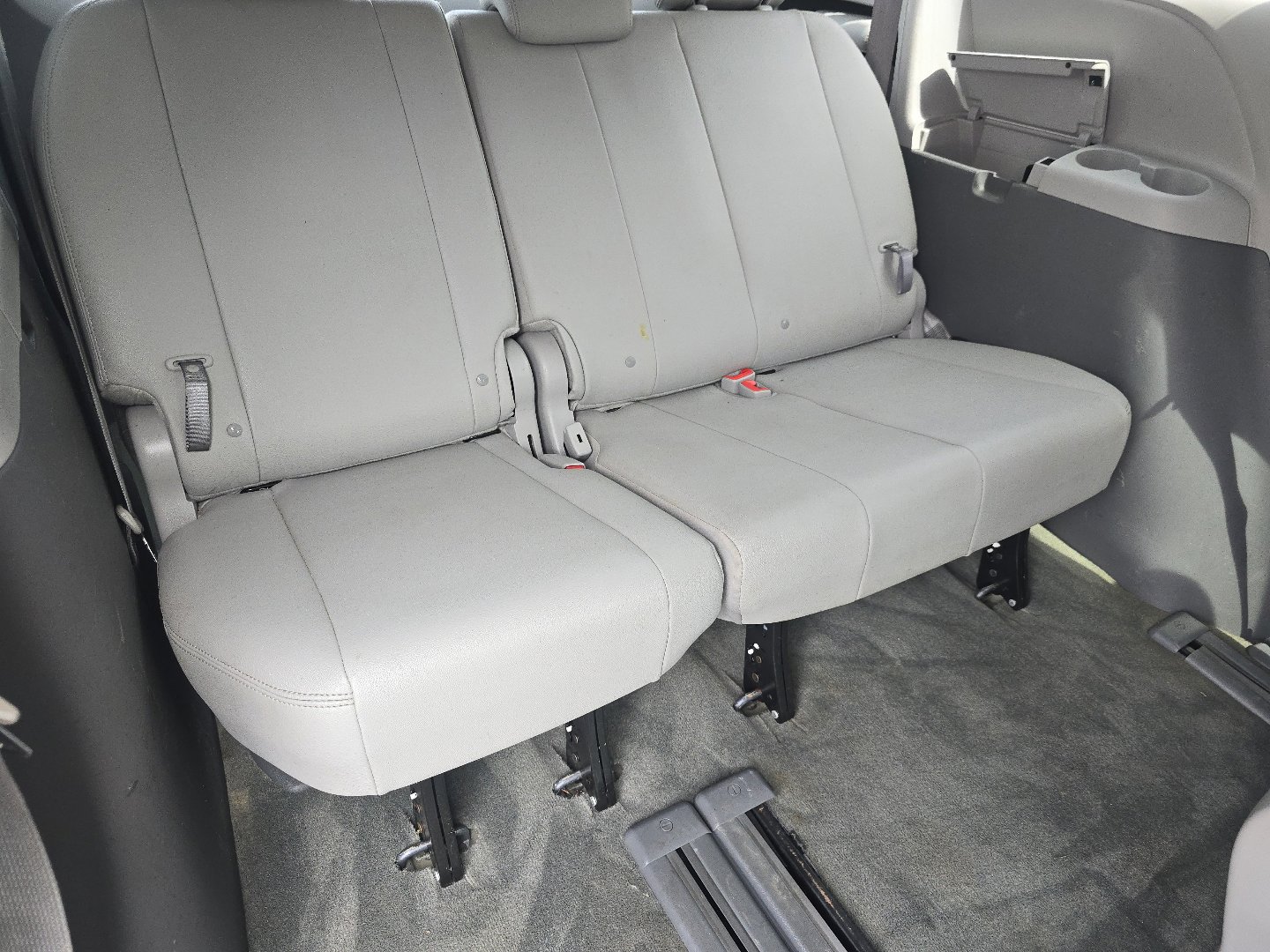 Used 2015 Toyota Sienna XLE Premium FWD image 20