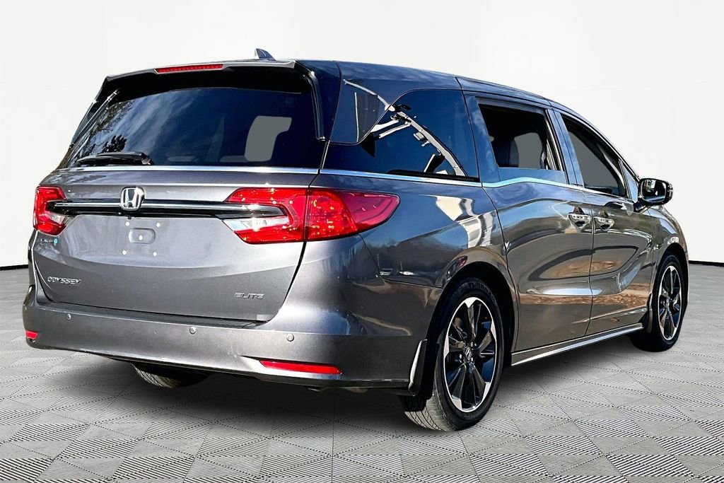 Used 2023 Honda Odyssey Elite image 6