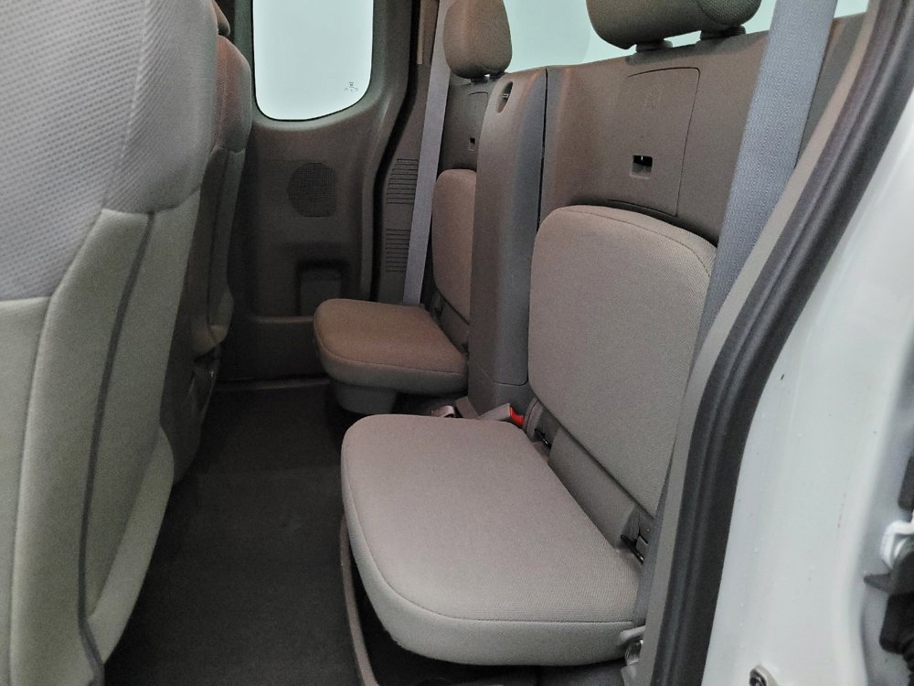 Used 2019 Nissan Frontier S image 18