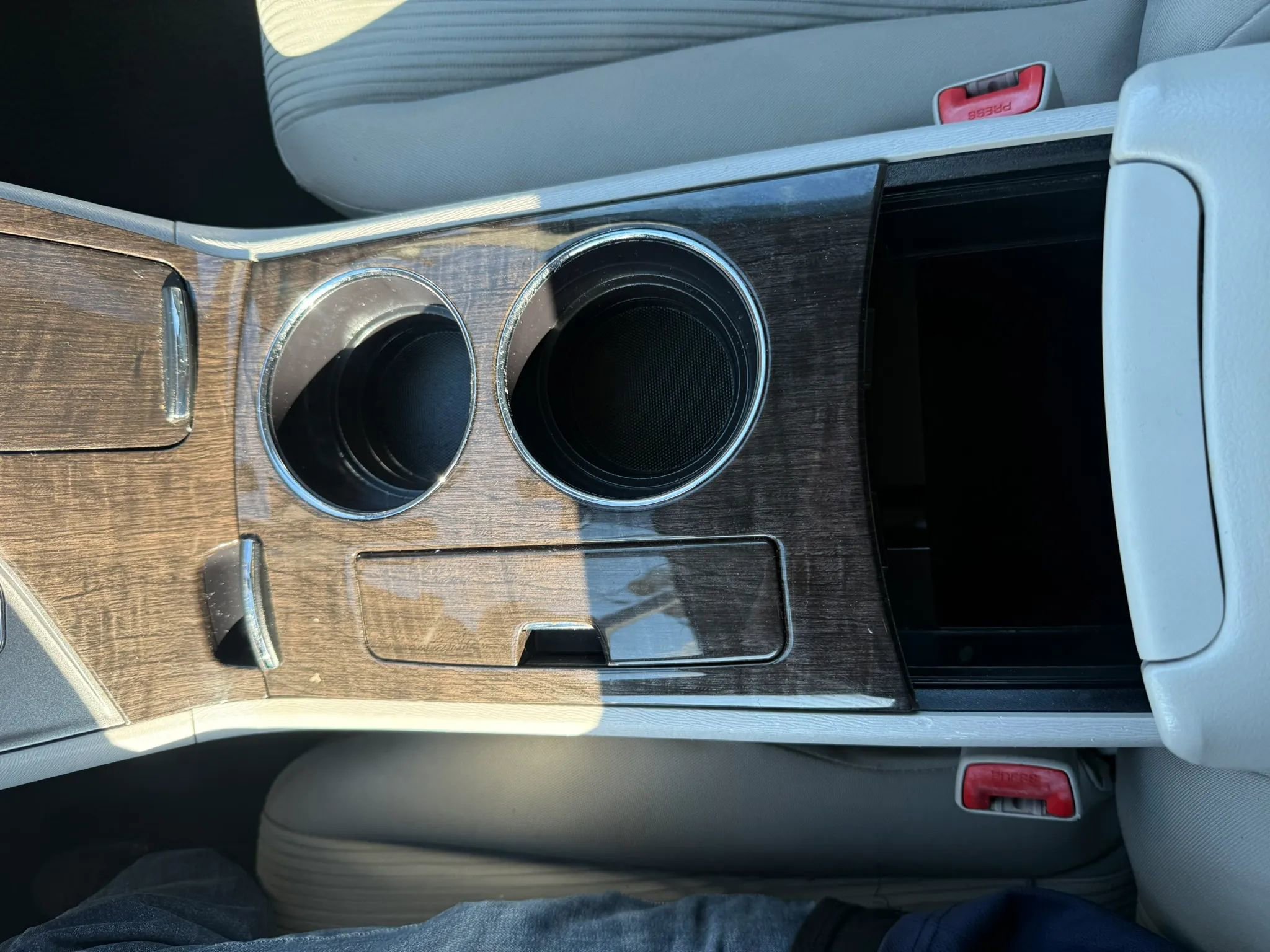 Used 2015 Toyota Venza LE AWD/4WD image 20