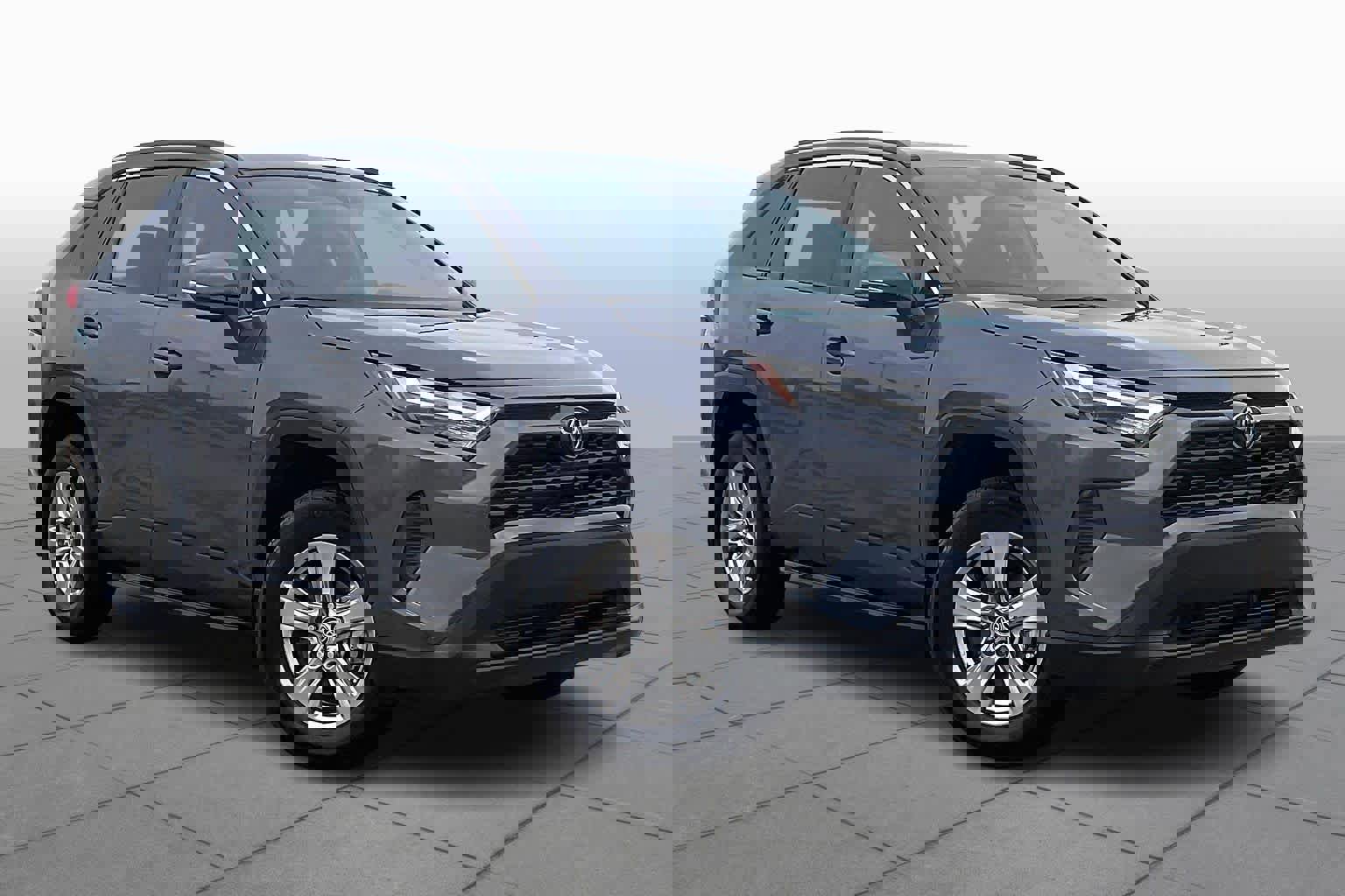 Used 2024 Toyota RAV4 XLE image 2
