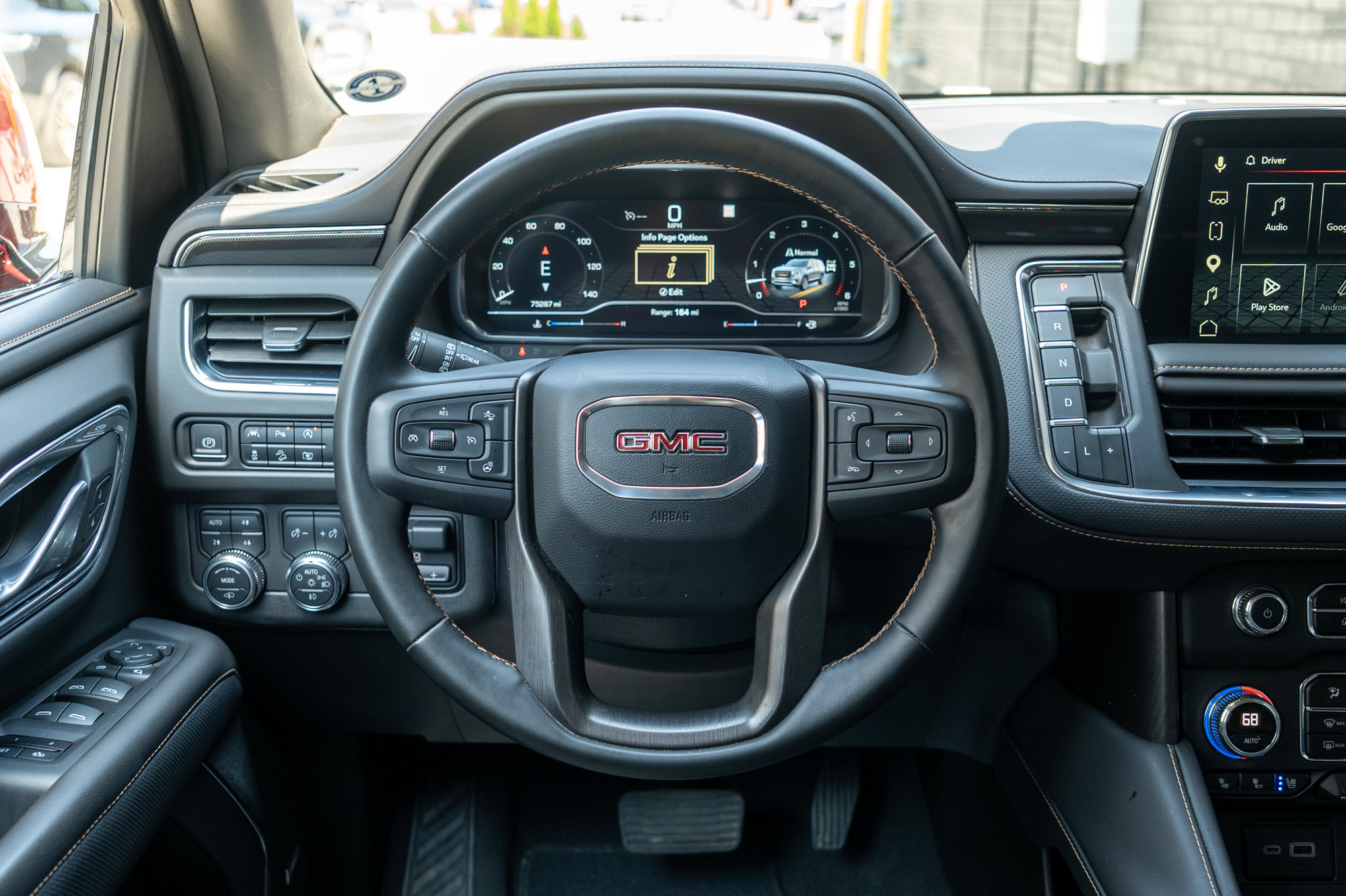 Used 2023 GMC Yukon AT4 w/ AT4 Premium Plus Package AWD/4WD image 17