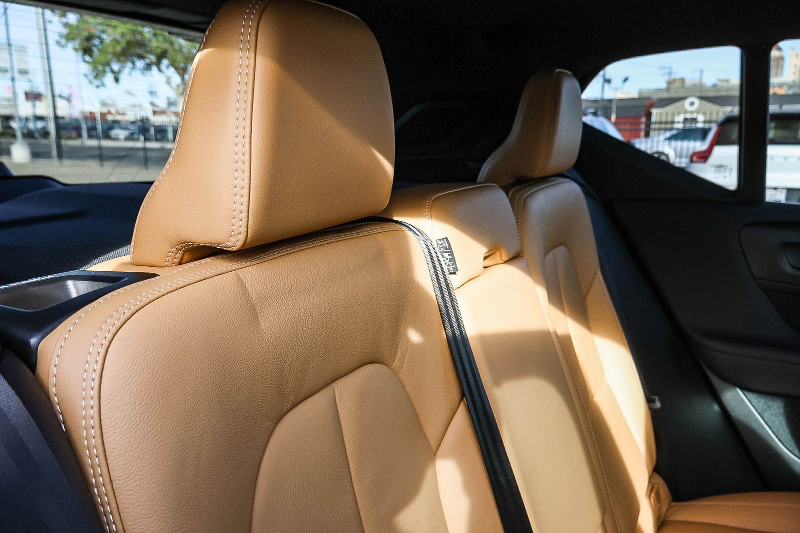 Used 2022 Volvo XC40 T5 Inscription w/ Advanced Package image 22