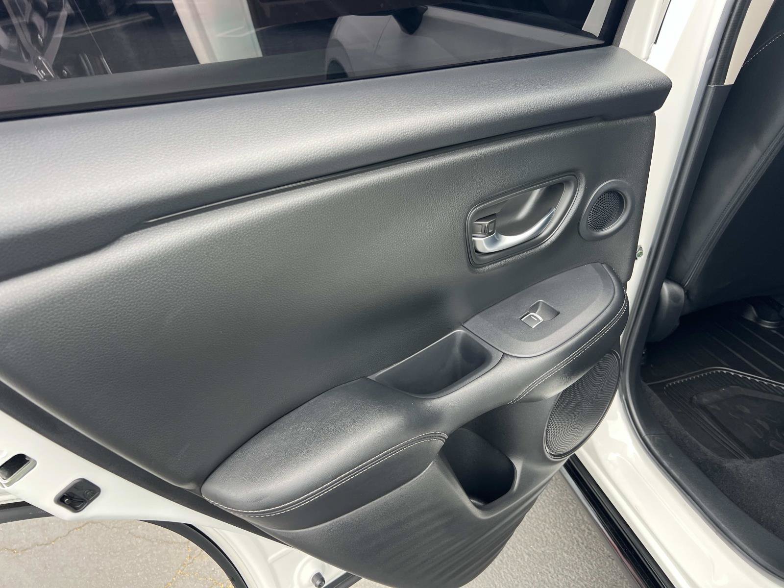 Certified 2025 Honda HR-V EX-L image 22