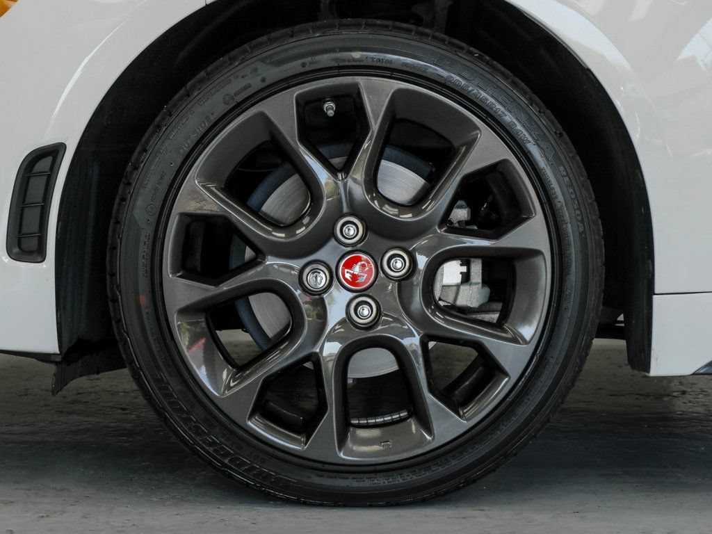 Used 2019 FIAT 124 Spider Abarth w/ Convenience Group RWD image 8
