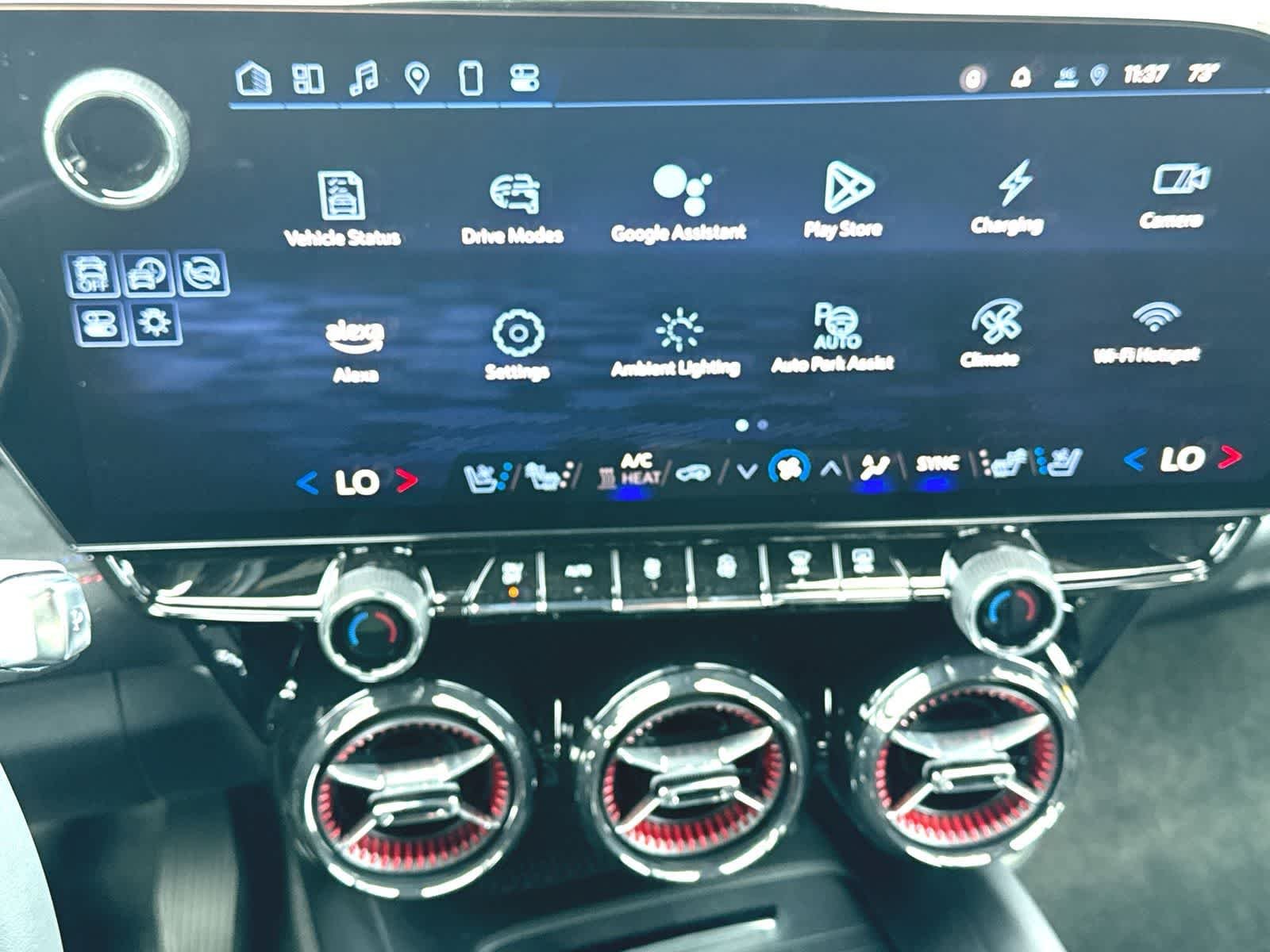 New 2025 Chevrolet Blazer EV RS w/ Super Cruise Package AWD/4WD image 13
