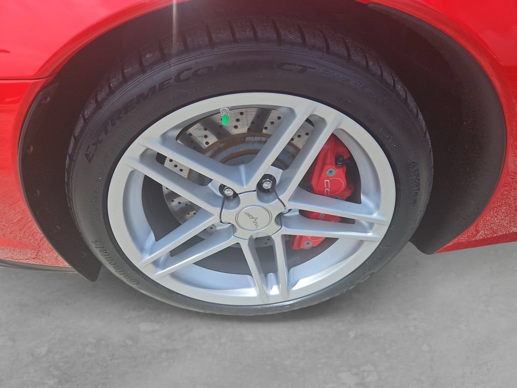 Used 2006 Chevrolet Corvette Z06 w/ Preferred Equipment Group RWD image 9