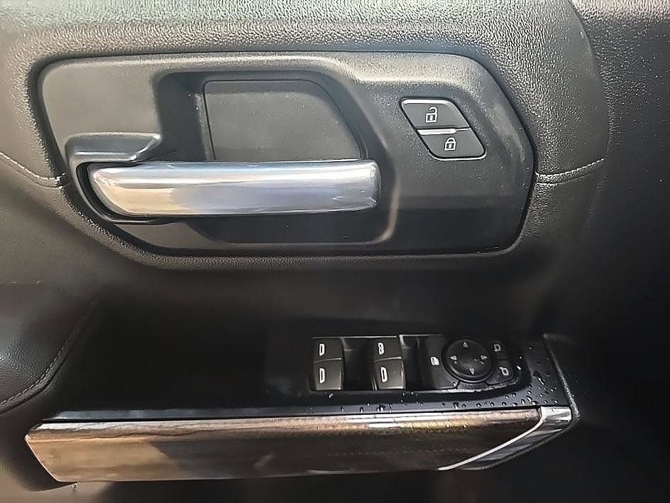 Used 2019 Chevrolet Silverado 1500 LT w/ All-Star Edition image 13