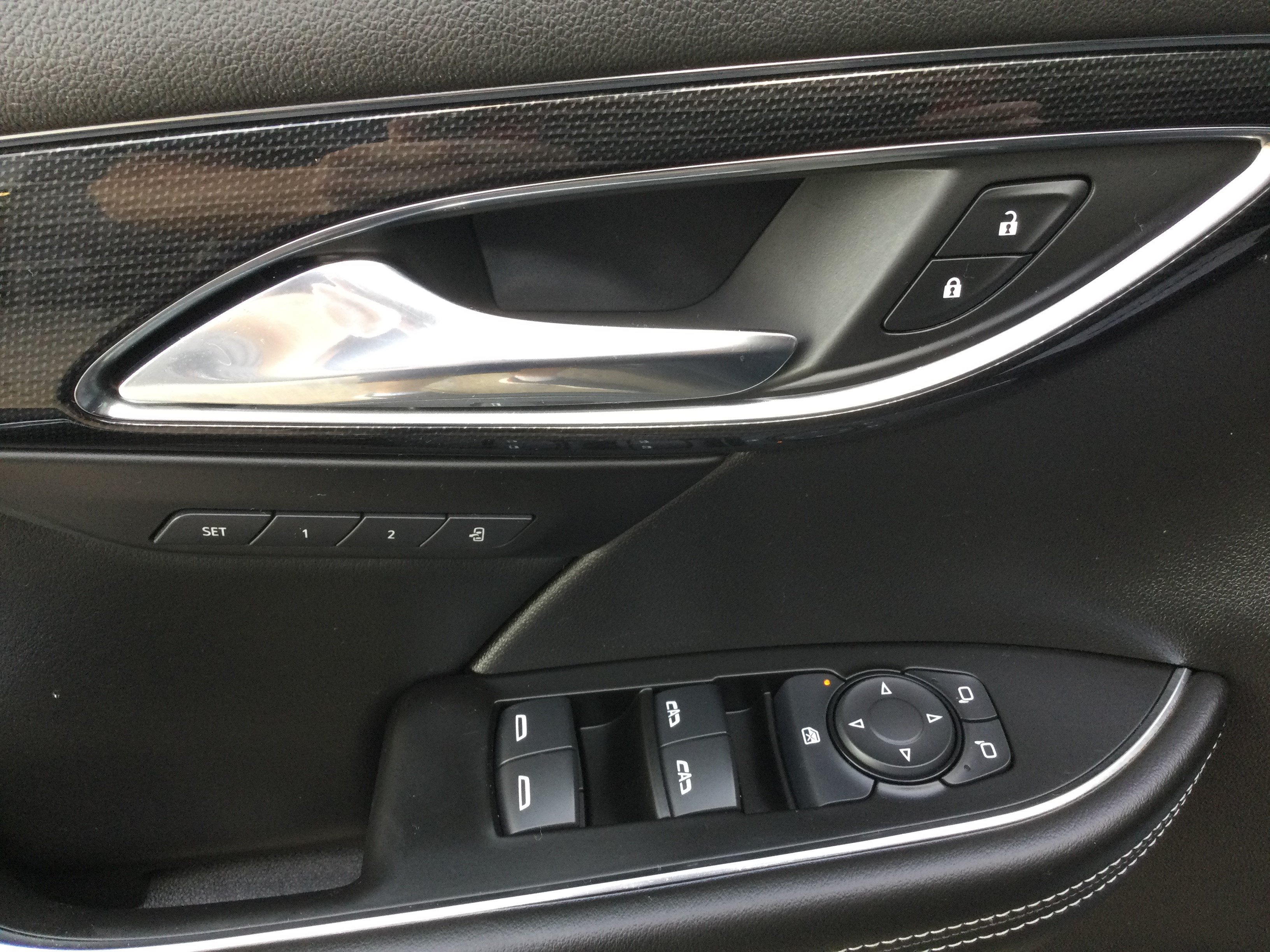 Used 2023 Buick Envision Essence w/ Sport Touring Package AWD/4WD image 10