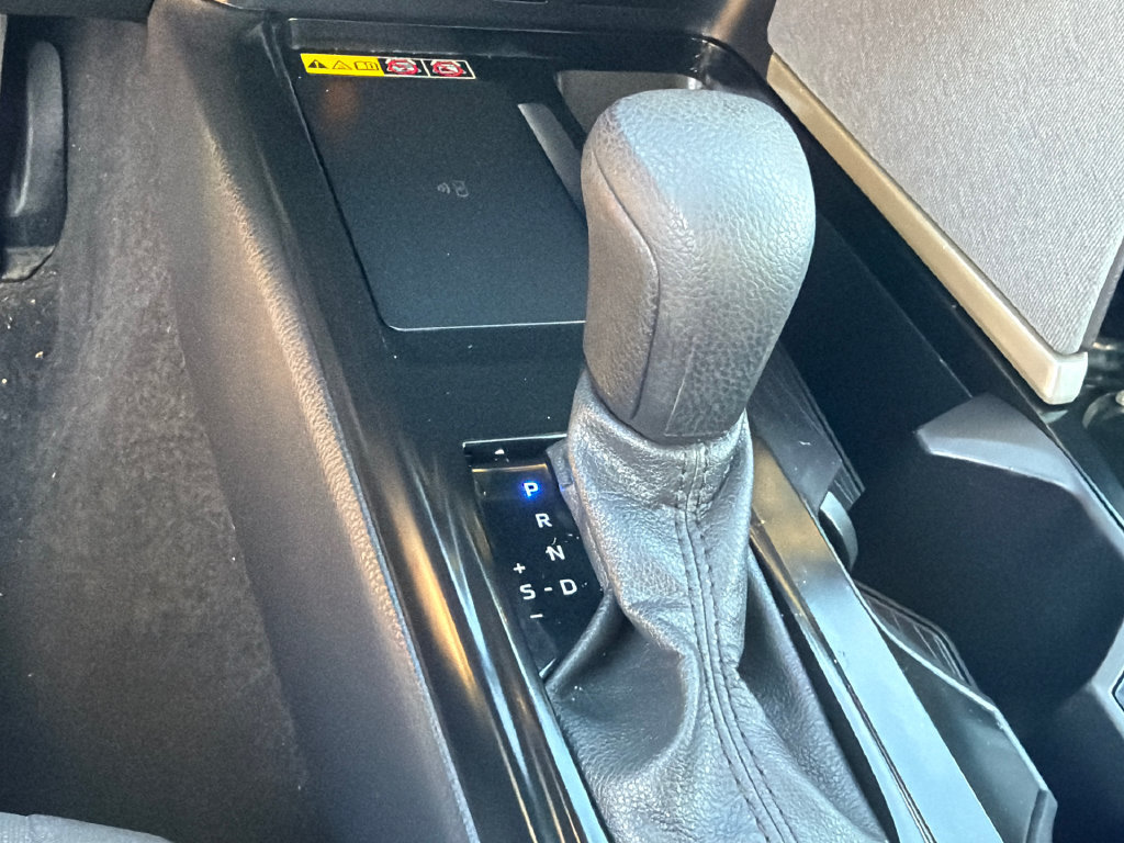 Used 2025 Toyota Camry LE FWD image 30