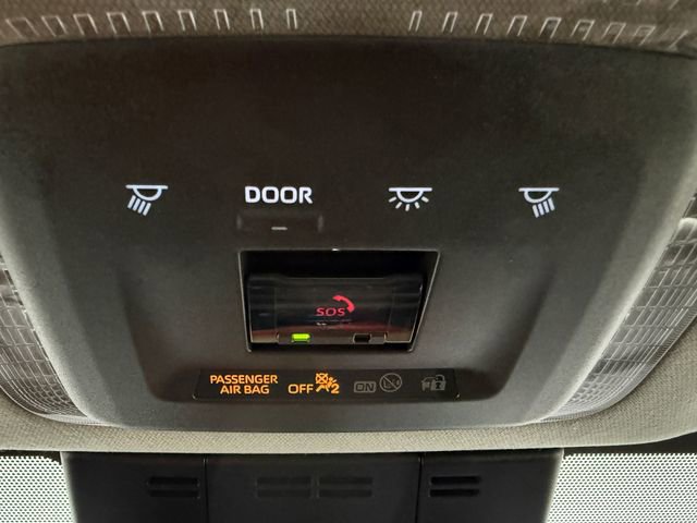 Used 2025 Toyota Prius LE FWD image 23