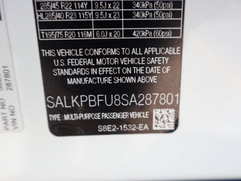 Certified 2025 Land Rover Range Rover Long Wheelbase SE AWD/4WD image 38