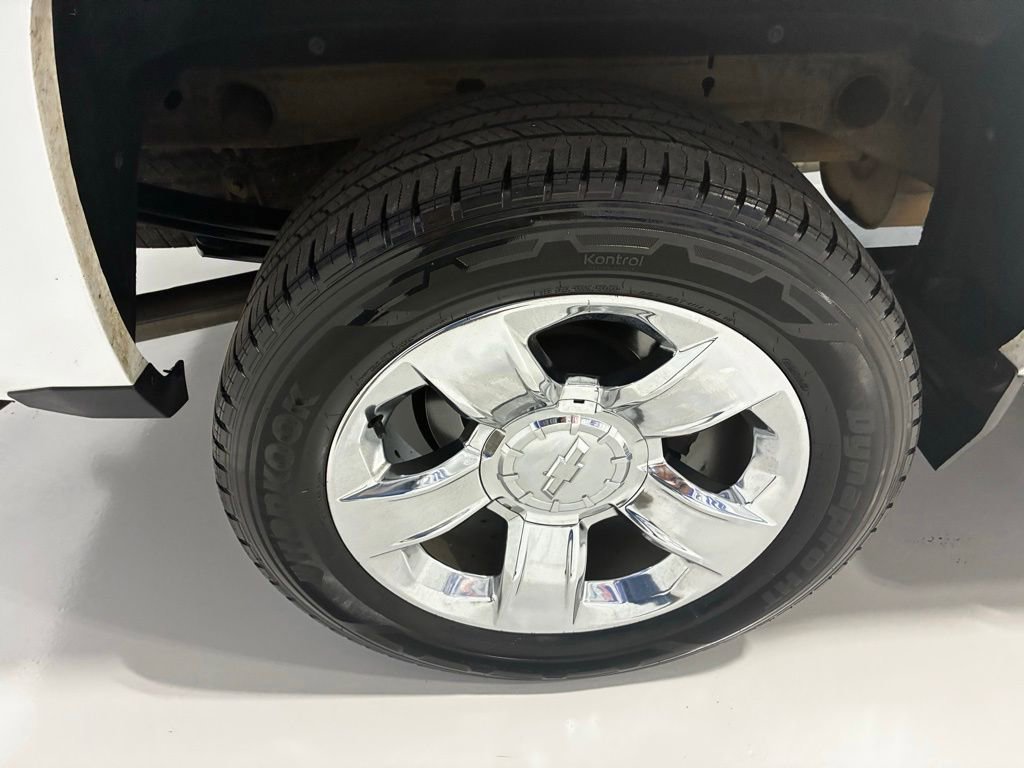 Used 2018 Chevrolet Silverado 1500 LTZ w/ Sport Package AWD/4WD image 7