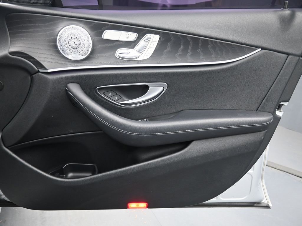 Used 2020 Mercedes-Benz E 350 Sedan w/ Premium Package image 28
