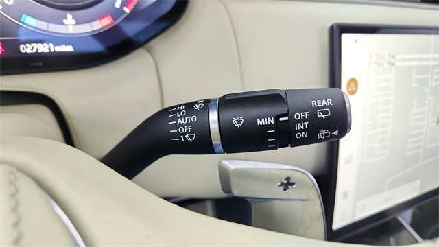 Used 2023 Land Rover Range Rover Long Wheelbase Autobiography image 40