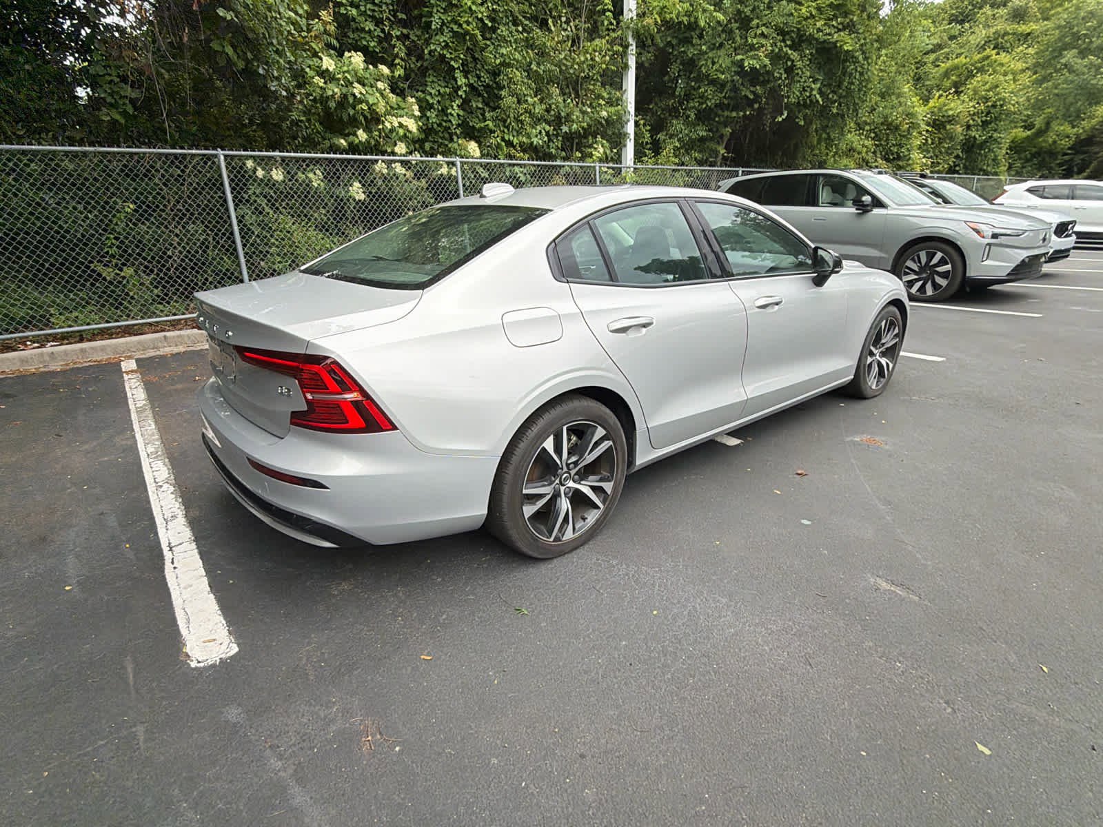 Used 2024 Volvo S60 B5 Core FWD image 16