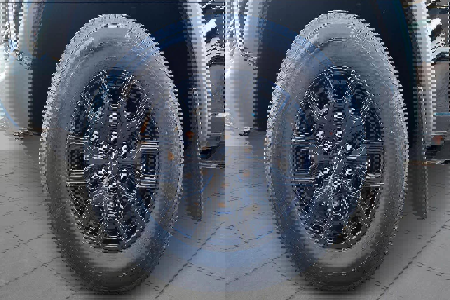 Used 2023 Chevrolet Colorado Trail Boss w/ Technology Package image 12