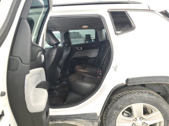 Used 2022 Jeep Compass Latitude image 14