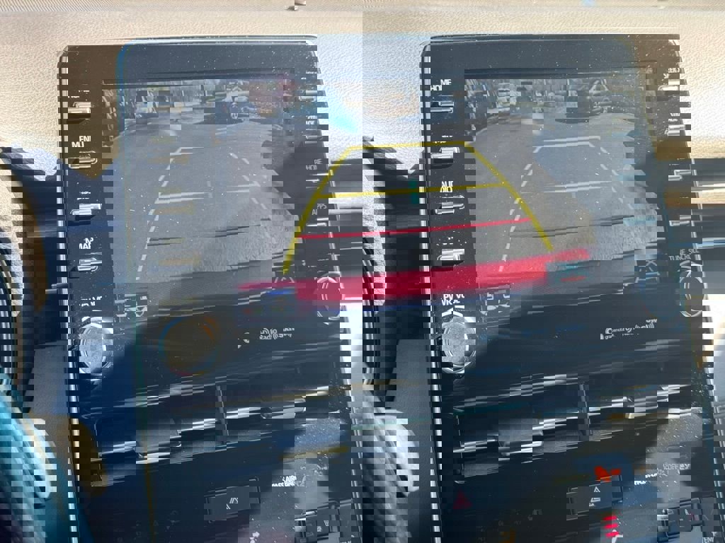 Used 2019 Toyota Avalon XLE w/ Moonroof Package image 35