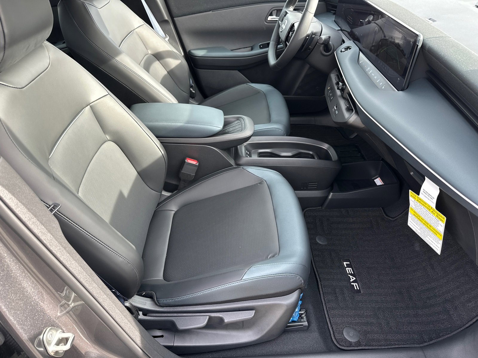 New 2026 Nissan Leaf SV+ w/ Floor Mat Package (SV+) image 13