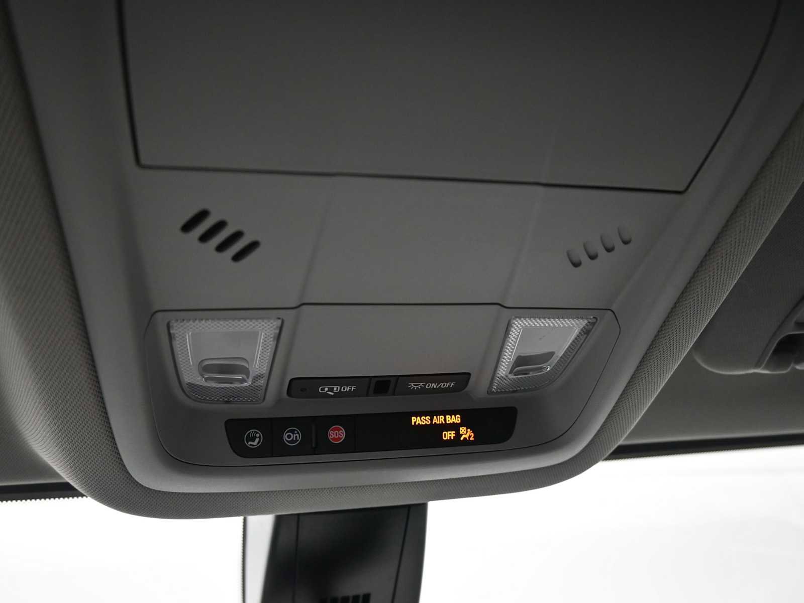 Used 2023 GMC Acadia SLE image 21