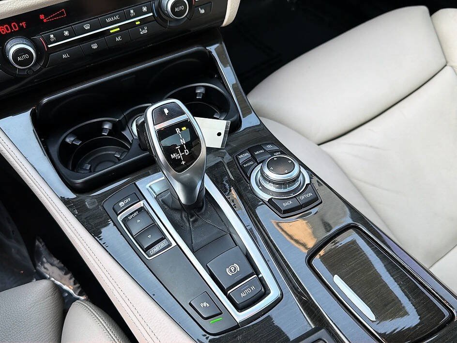Used 2013 BMW 535i Sedan RWD image 12