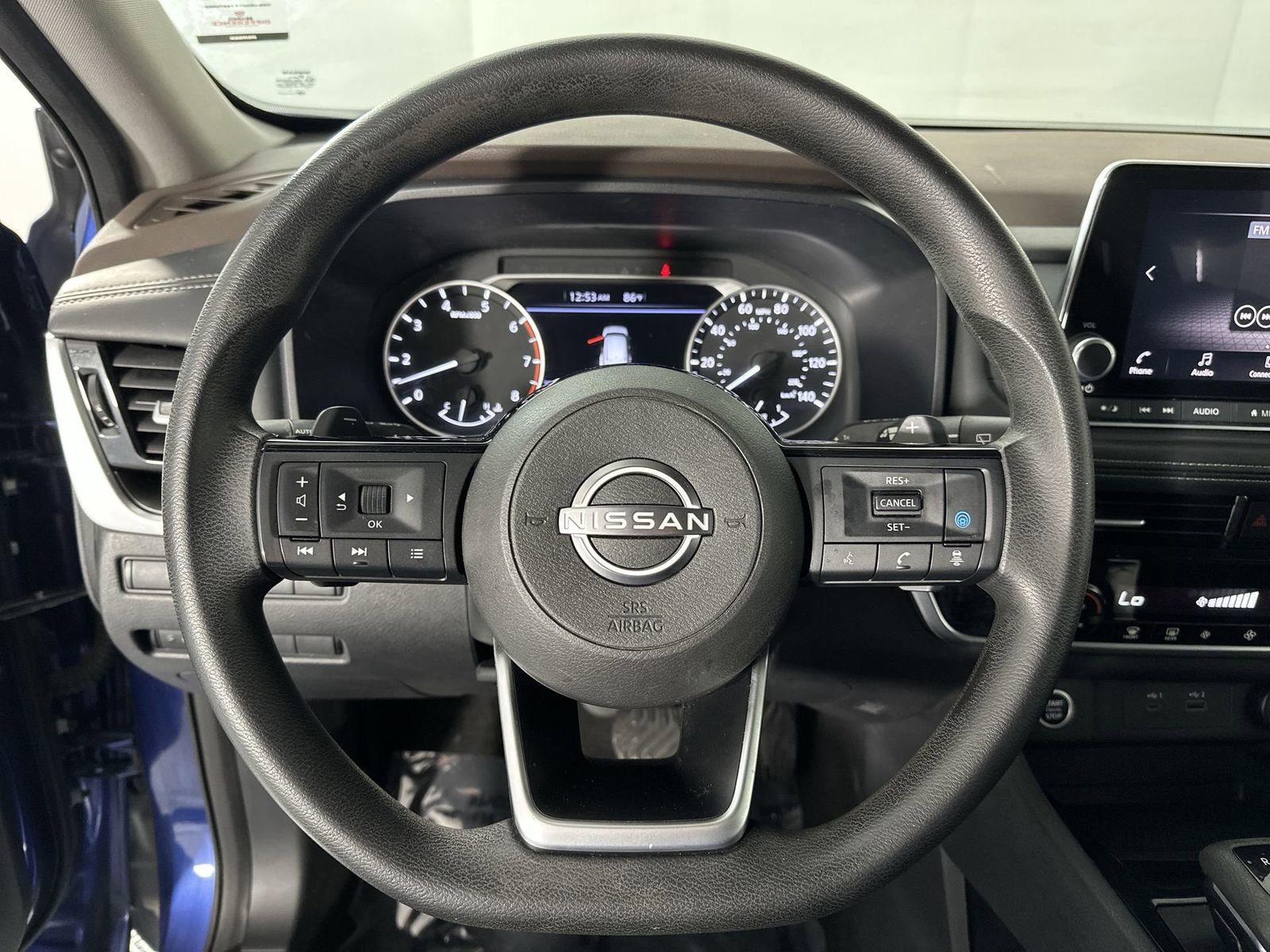 Used 2022 Nissan Rogue SV AWD/4WD image 14