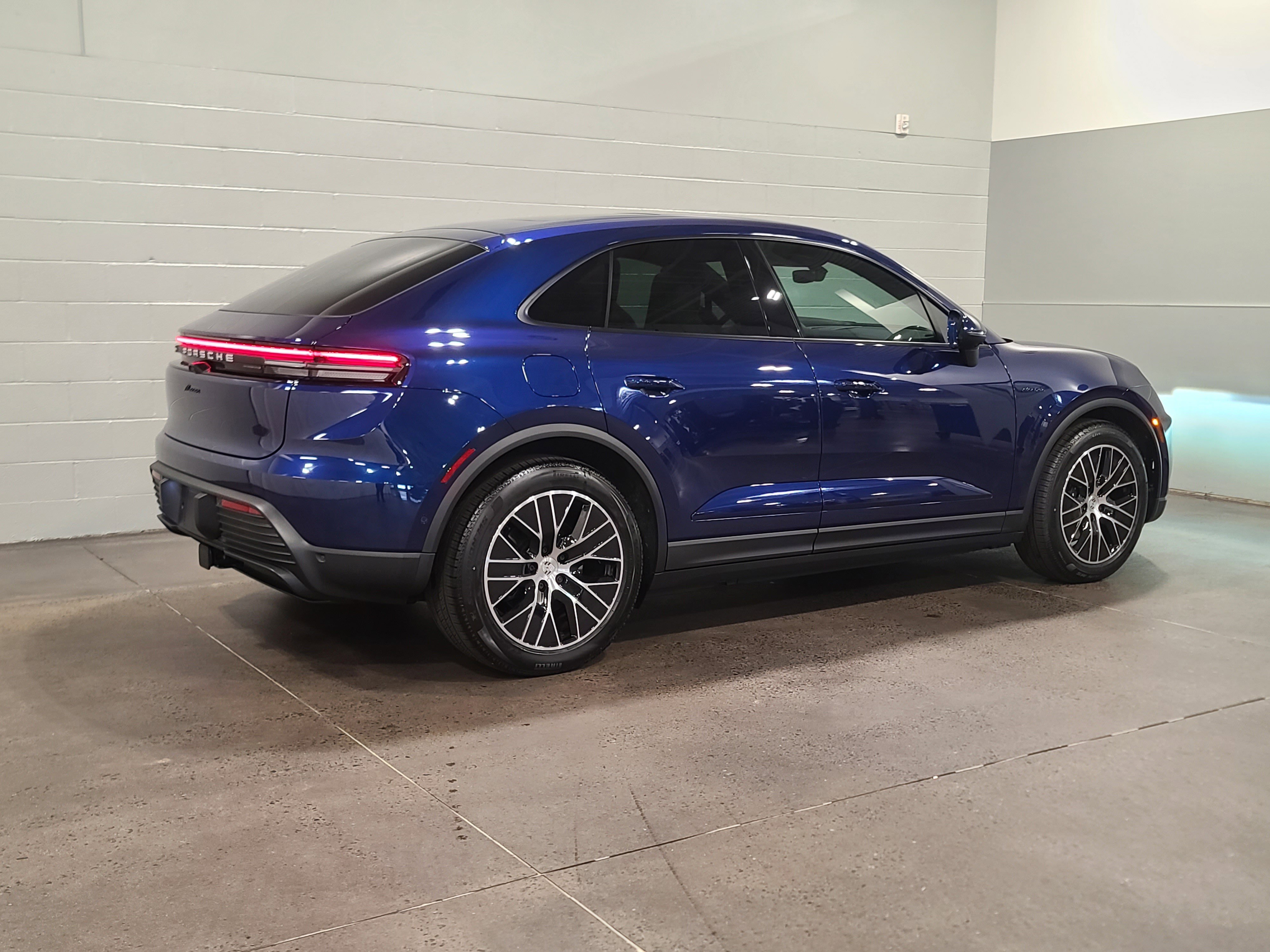 New 2026 Porsche Macan Electric RWD image 7