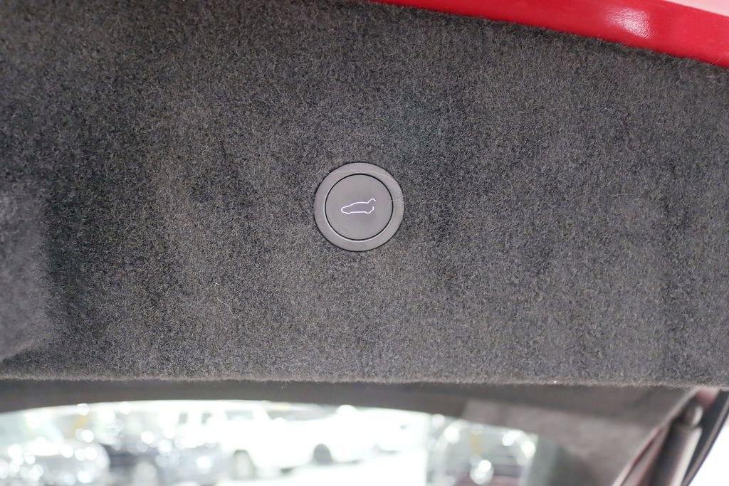 Used 2025 Tesla Model S AWD/4WD image 40