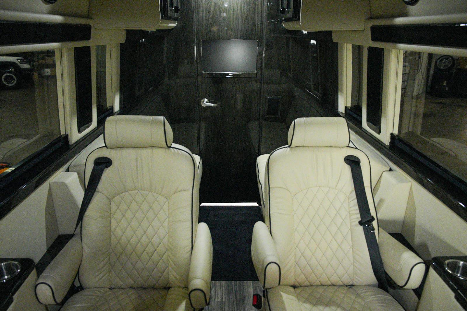 Used 2020 Mercedes-Benz Sprinter 3500 image 32