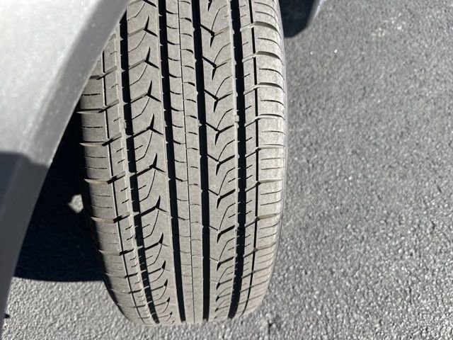 Used 2024 Nissan Rogue SV image 32