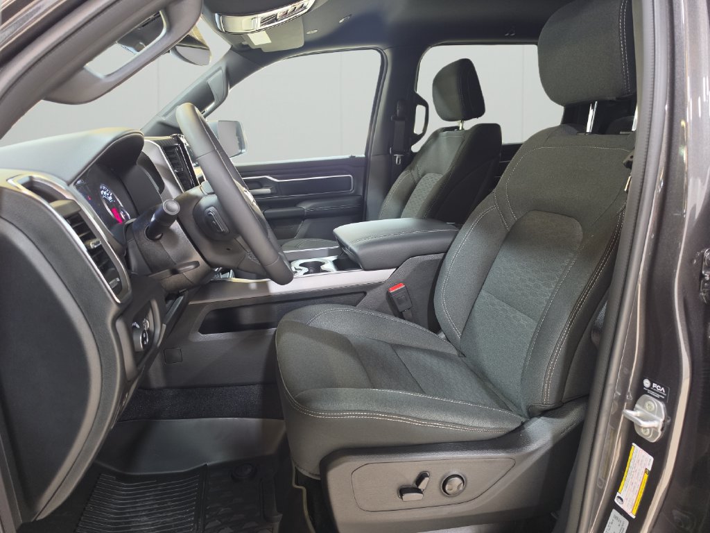 New 2027 RAM 1500 4x4 Crew Cab image 12