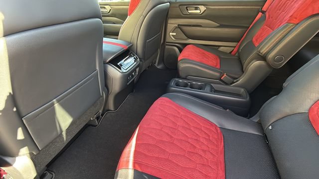 Used 2026 Nissan Armada NISMO AWD/4WD image 24