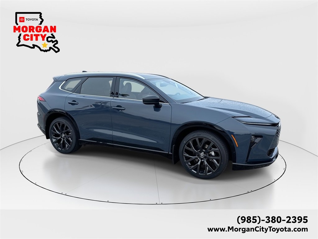 New 2026 Toyota Crown Signia image 1