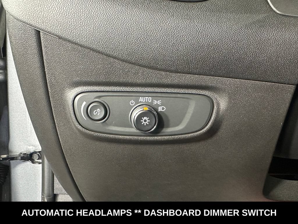 Used 2023 Chevrolet Equinox RS w/ LPO, Floor Liner Package AWD/4WD image 23