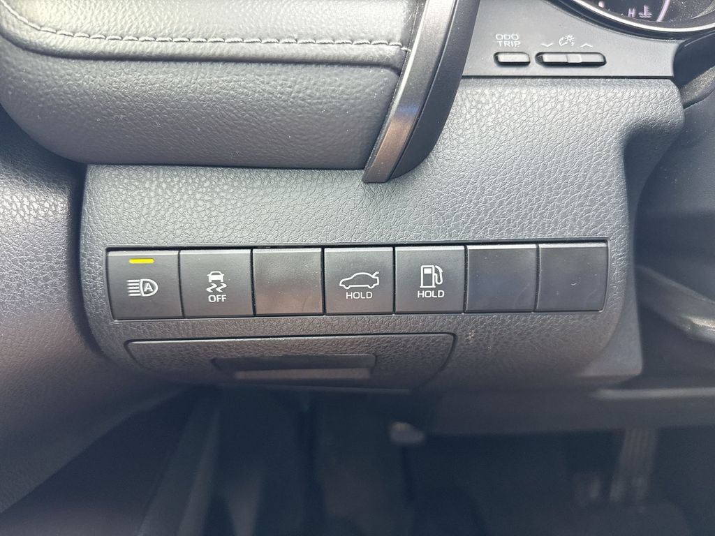 Used 2024 Toyota Camry SE FWD image 17