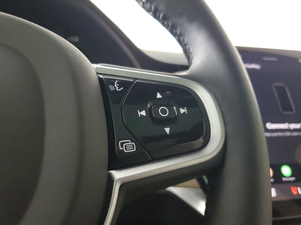 Certified 2026 Volvo XC90 B5 Core w/ Protection Package AWD/4WD image 27