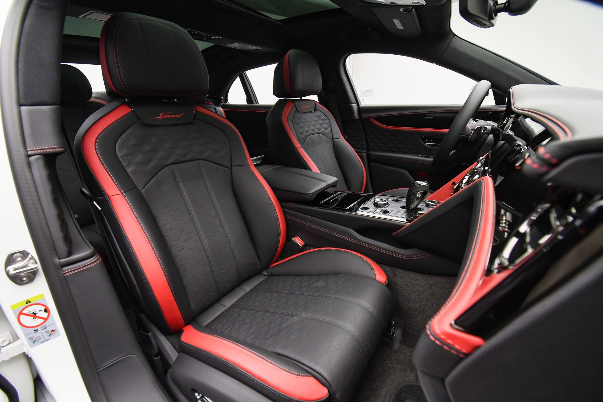 New 2025 Bentley Flying Spur Plug-In Hybrid image 17