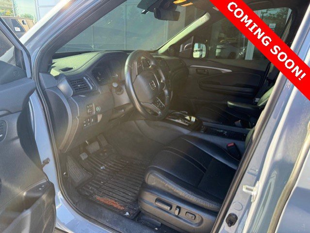 Used 2023 Honda Passport TrailSport image 4