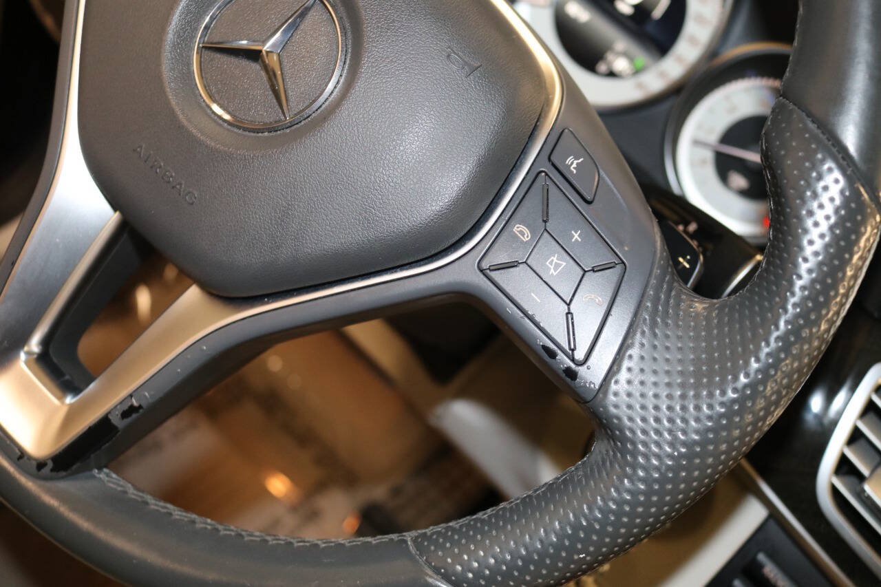 Used 2015 Mercedes-Benz E 350 Sedan image 40