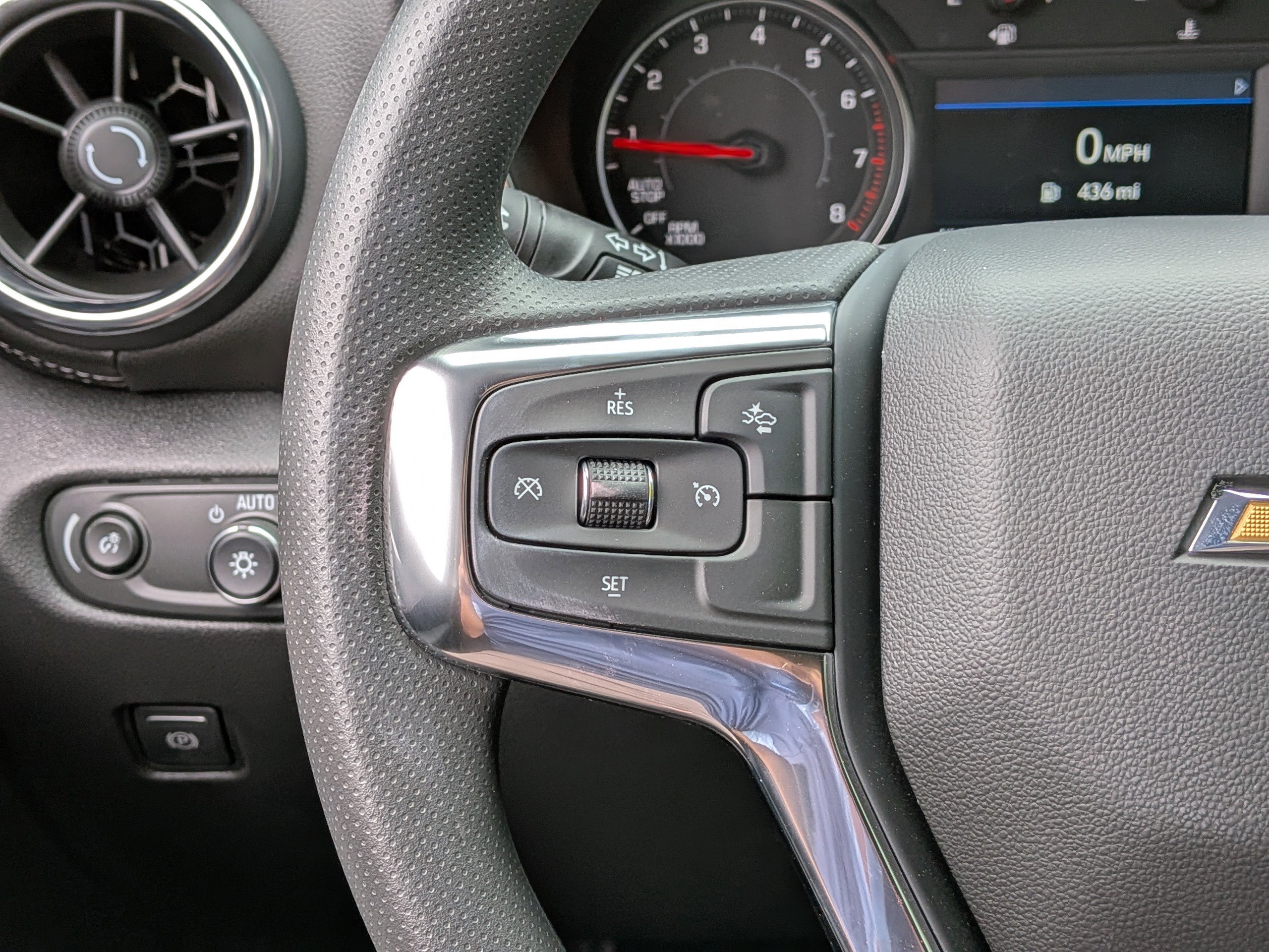 New 2025 Chevrolet Blazer LT w/ Convenience Package image 18