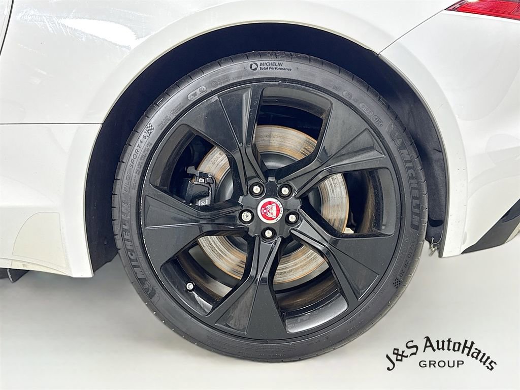 Used 2022 Jaguar F-TYPE Coupe image 41