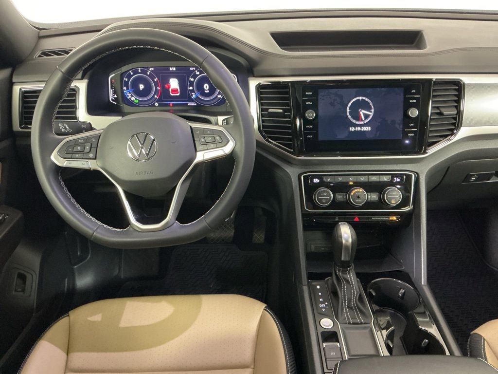Used 2023 Volkswagen Atlas Cross Sport SE image 10