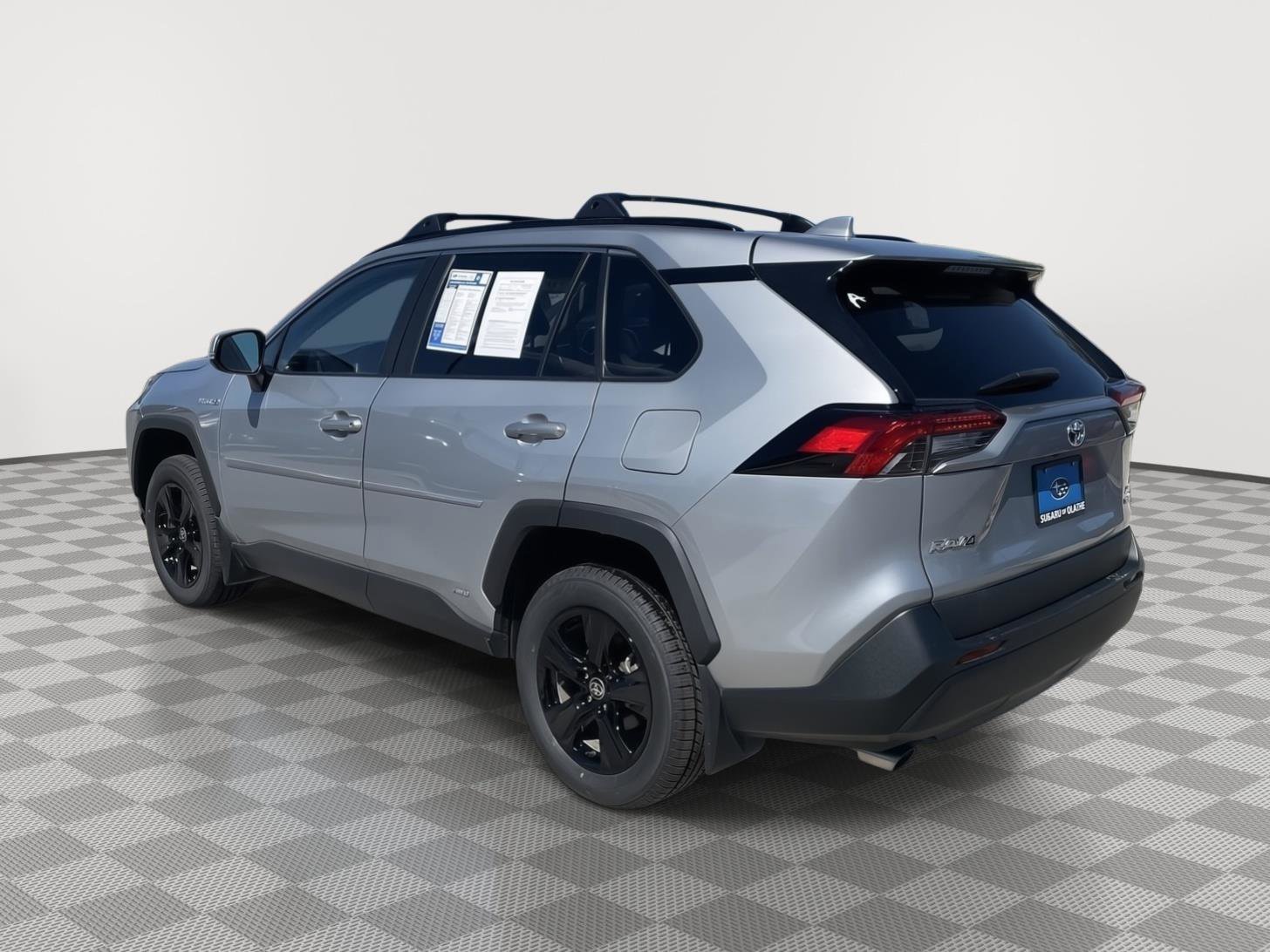 Used 2021 Toyota RAV4 XLE w/ Convenience Package AWD/4WD image 6